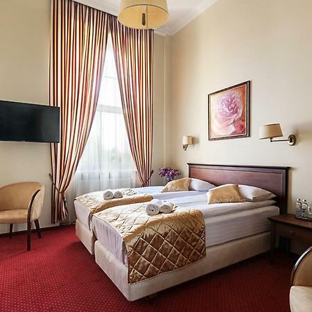 Conviva Hotel Panevėžys Buitenkant foto