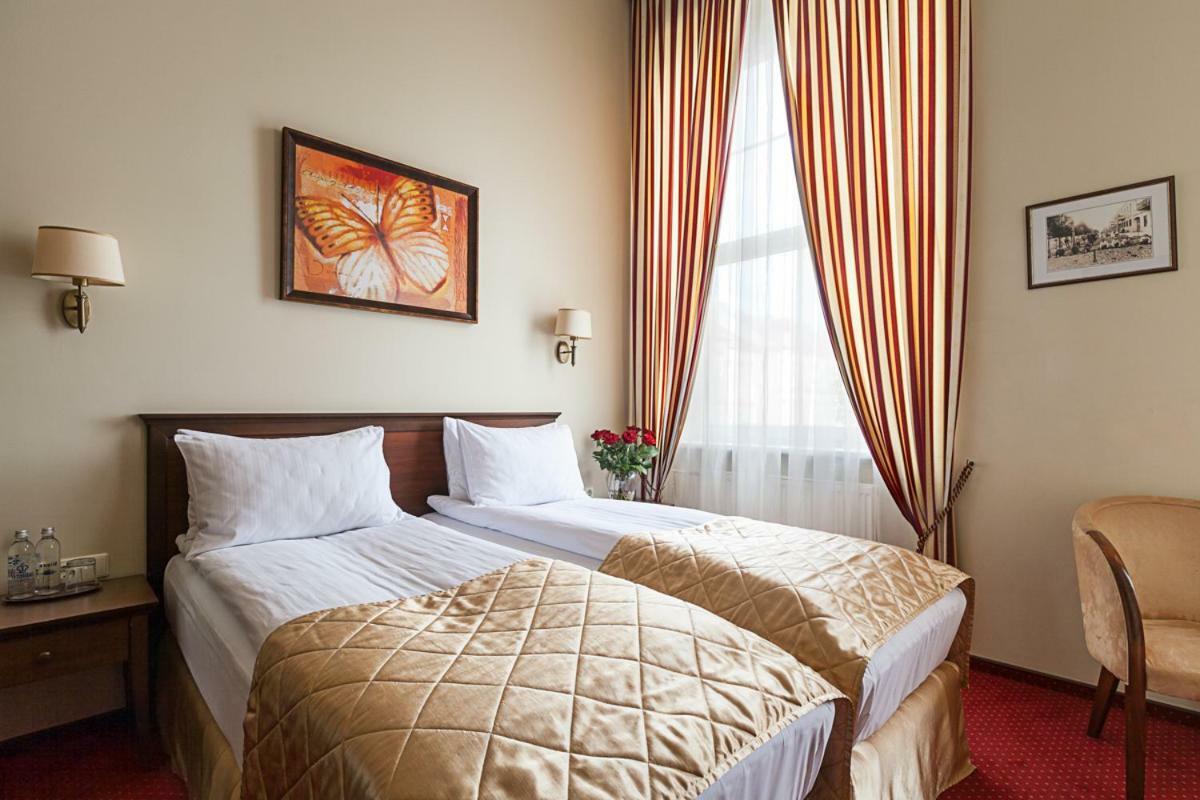 Conviva Hotel Panevėžys Buitenkant foto