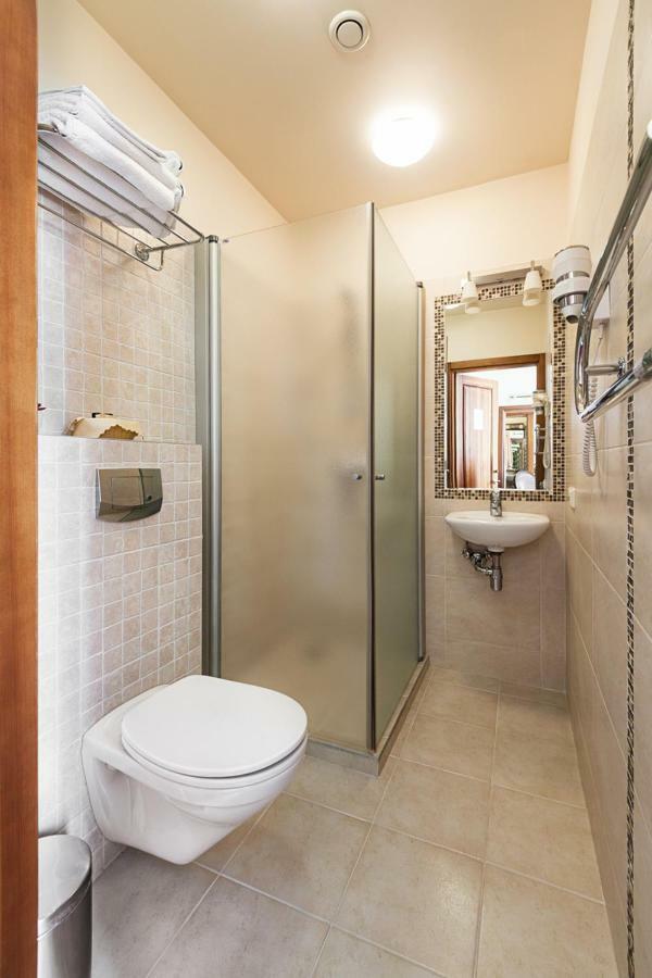 Conviva Hotel Panevėžys Buitenkant foto