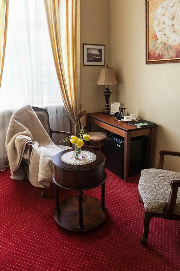 Conviva Hotel Panevėžys Buitenkant foto