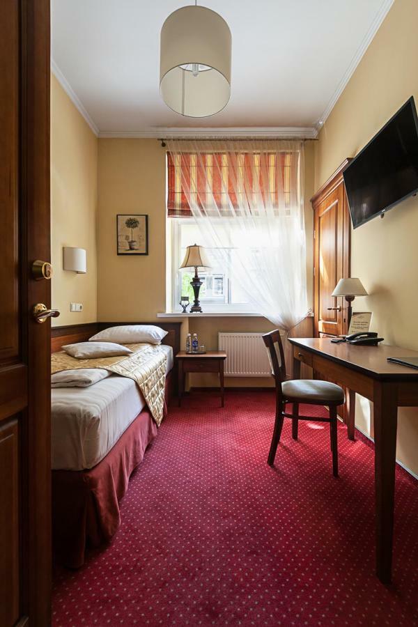 Conviva Hotel Panevėžys Buitenkant foto