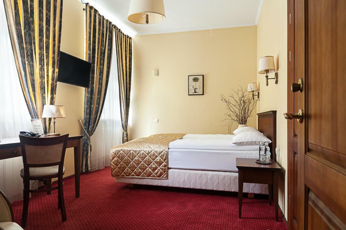 Conviva Hotel Panevėžys Buitenkant foto