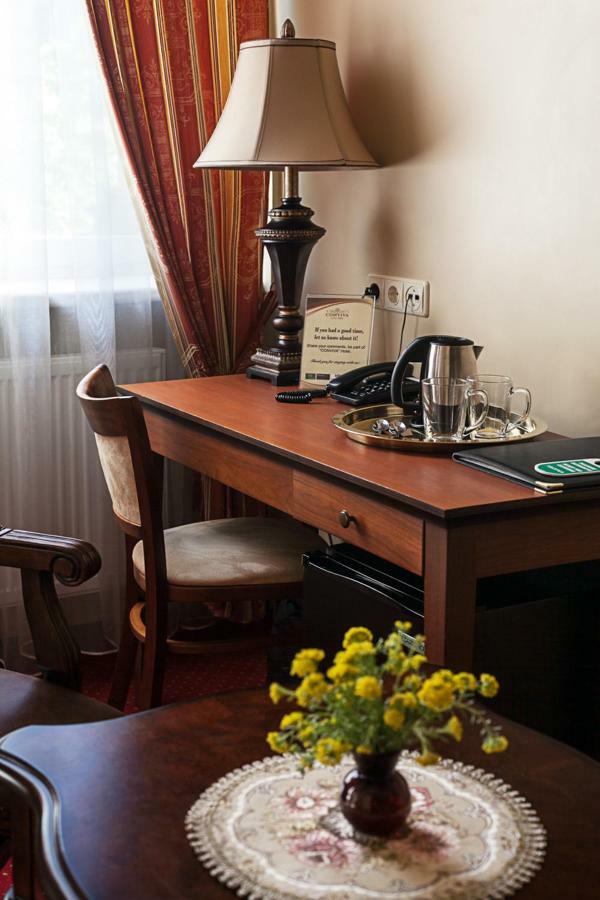 Conviva Hotel Panevėžys Buitenkant foto