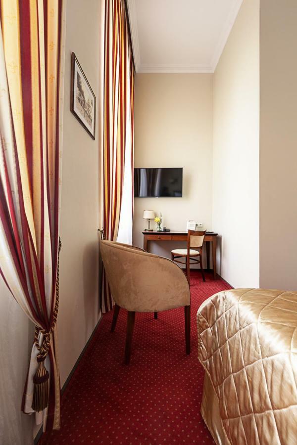 Conviva Hotel Panevėžys Buitenkant foto