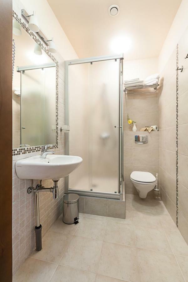 Conviva Hotel Panevėžys Buitenkant foto